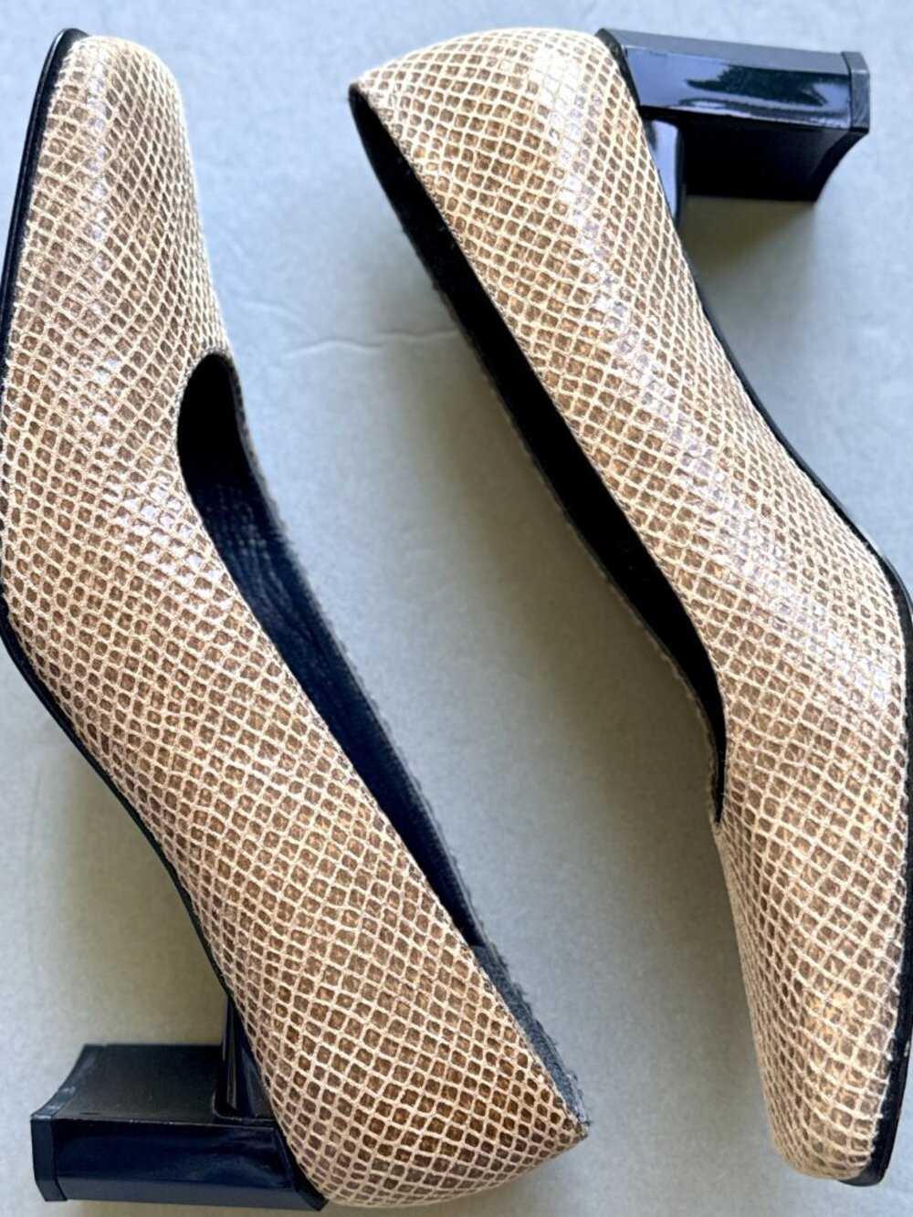 Stuart Weitzman Tan Snake Embossed Square Toe Black Patent Block Heel Pump 6.5